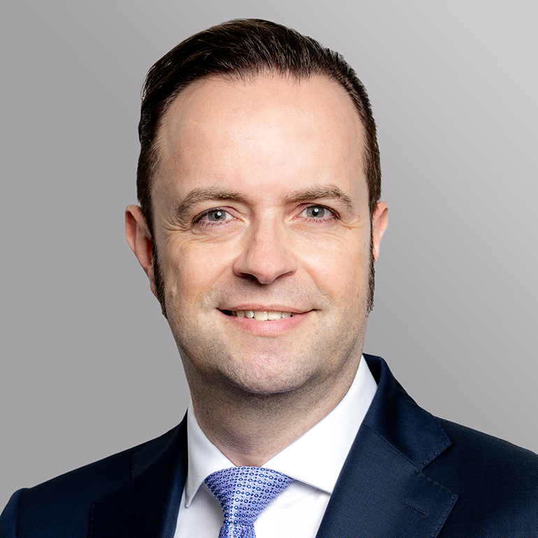 Dr Stefan Galla