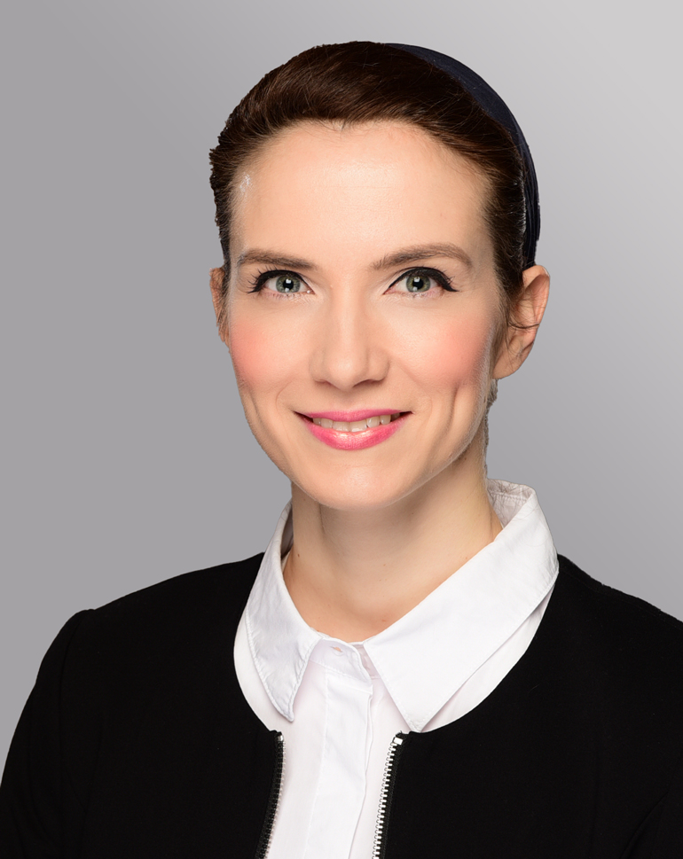 Dr Anne Gensert